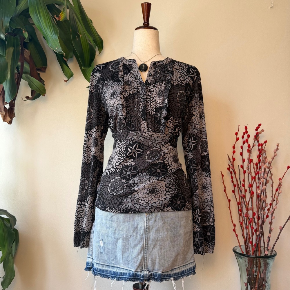 y2k Floral Mesh Ruffle Babydoll Top Gray Black Empire Waist fairy grunge Size m